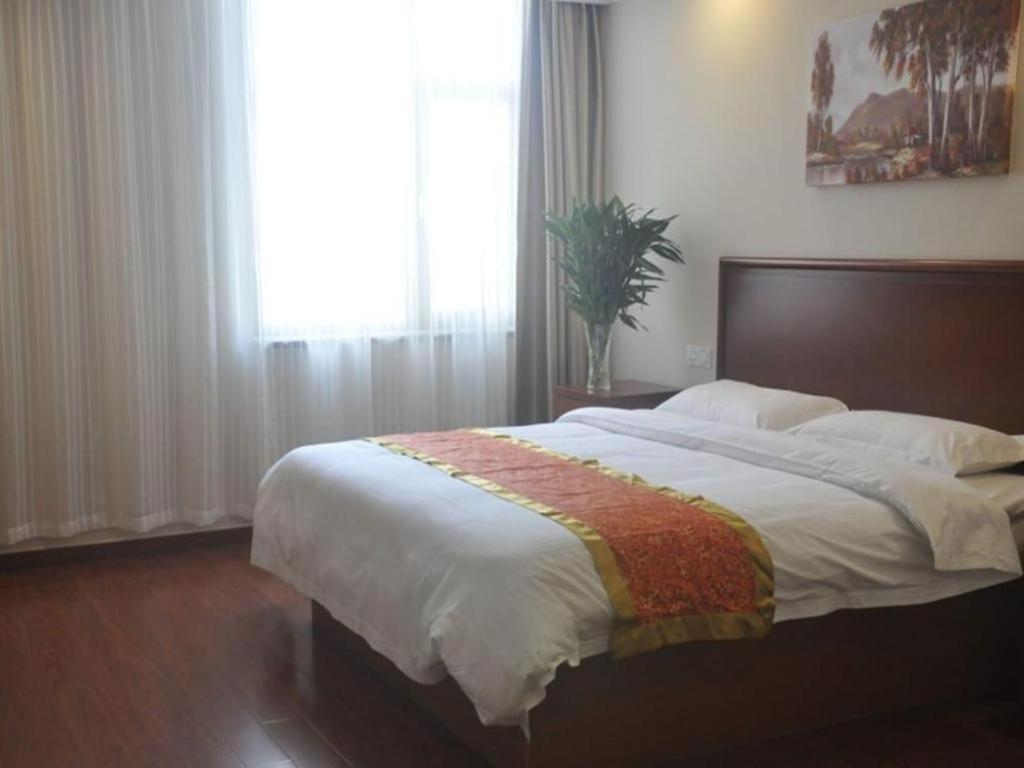 Greentree Inn Linyi Feixian Jianshe Road Express Hotel Exterior photo